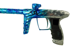 Adrenaline Luxe Idol - มังกรน้ำแข็งโดย Caustic Customs - Adrenaline