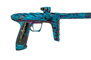Adrenaline Luxe Idol - คาร์เนจสีเขียวอมฟ้า - Adrenaline